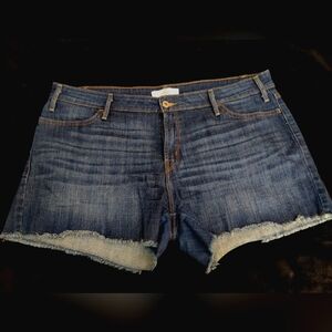 Levi's cut off shorts